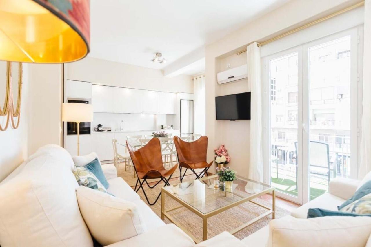 Stylish And Wide- 3Bdr 3Bth- Los Remedios Sevilla Exterior foto